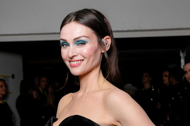 Get Sophie Ellis-Bextor’s BAFTAs eyeshadow looks from apricot beauty to iconic green glitter