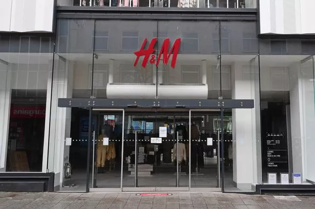 H&M jumper that ‘looks great with jeans’ that shoppers can’t wait to wear in spring