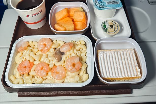Woman calls mac, cheese and prawn breakfast ‘worst plane meal ever’