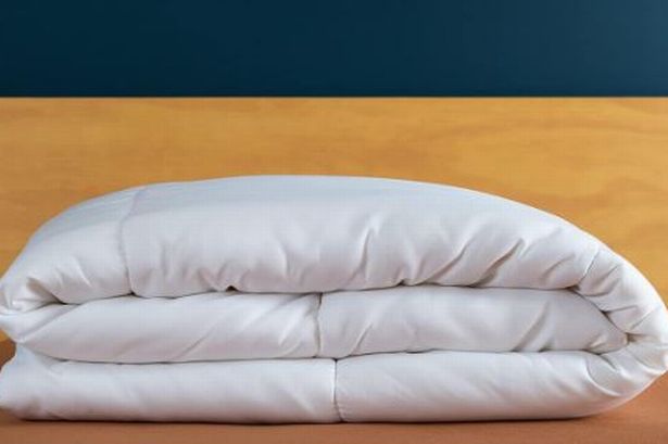 The all-season ‘cosy’ duvet that keeps sleepers ‘toasty and warm’