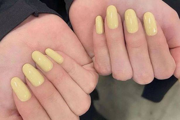 Selena Gomez’s ‘butter manicure’ is going to be a top trend in the nail world this spring