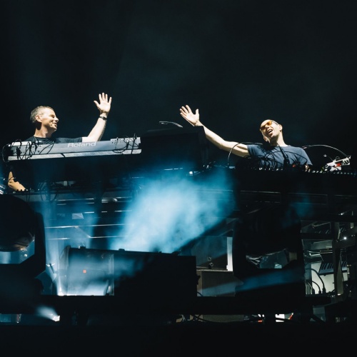 Chemical Brothers end tour with spectacular Teenage Cancer Trust show