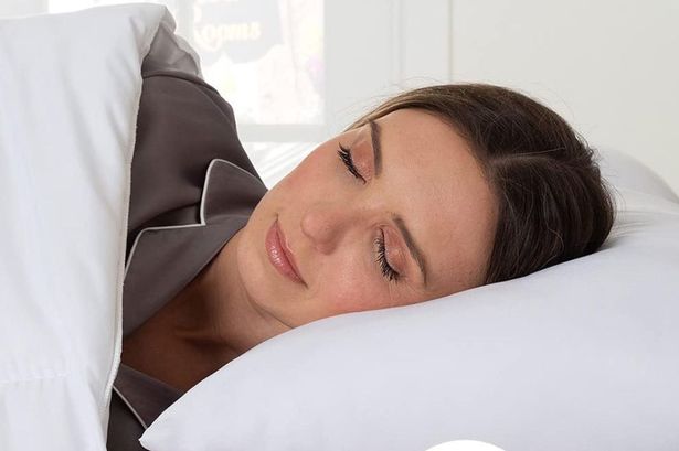 ‘Just like hotel quality’ pillows that are ‘super comfy’ and support your neck just £12 on Amazon