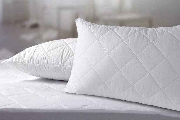 Hotel pillows with nearly 16,000 five star reviews are ‘luxury at a small price’