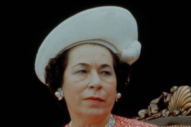 Queen Elizabeth’s most legendary lookalike Jeannette Charles dead after global fame in Naked Gun and Austin Powers