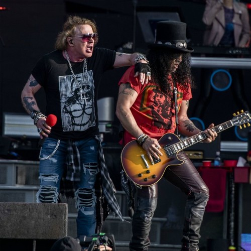 Slash teases 2025 is ‘all about Guns N’ Roses’