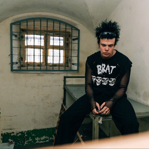 Yungblud shares deeply vulnerable track, breakdown, about ‘hardest year of his life mentally’