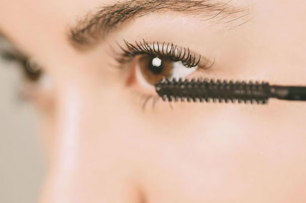 This £30 ‘no makeup mascara’ combines a serum and mascara in one for naturally longer thicker lashes
